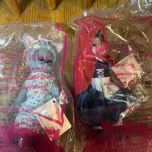 Little Red Riding Hood and Wolf Plush Toy Set/ new in packaging.